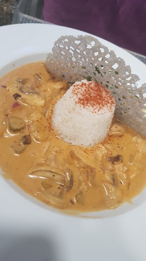 STROGONOFF DE POLLO CON ARROZ