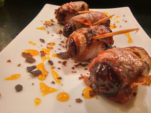 DÁTILES BACON