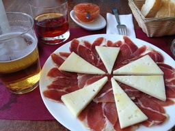 TABLA DE JAMÓN y QUESO MANCHEGO